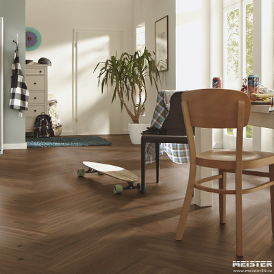 Паркетная доска Meister HS 500 Lindura Орех американский классик 8924 в интерьере