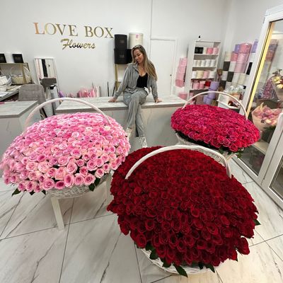 СЕТ ИЗ 3 КОРЗИН 1001 РОЗА