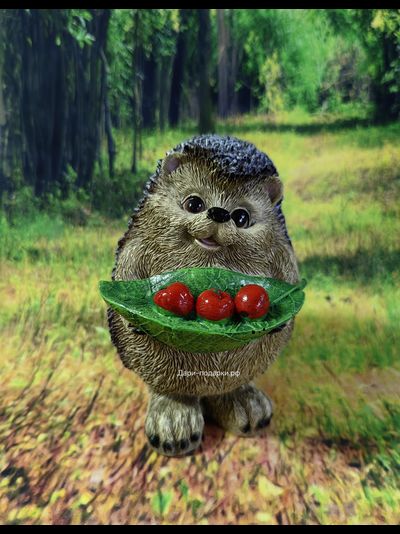 ЁЖИК С ЯБЛОЧКАМИ  15*10см  0,4кг   полистоун Россия 672/012432   Ежик - символ защиты и удачи. Защищайте свой дом и участок с помощью этих милых зверьков.