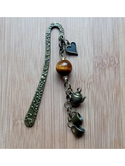 Романтичная закладка "Свидание" с тигровым глазом, чайником и чашечками