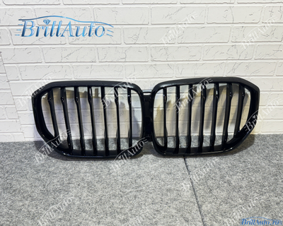 Решетка радиатора BMW X5 G05 M 18-23 черная