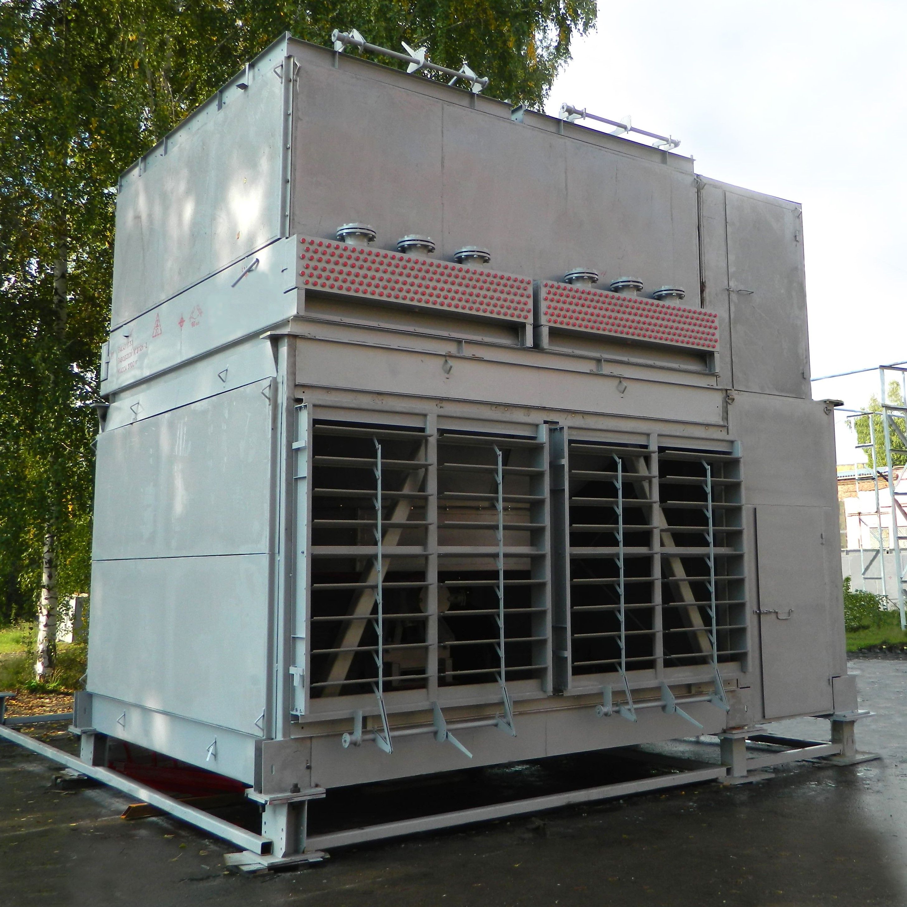 Аппарат воздушного охлаждения блочно-модульного типа с системой рециркуляции нагретого воздуха
