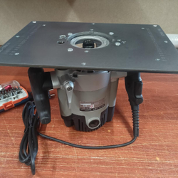 Пластина под Интерскол 62-2100Э для установки фрезера в стол 350*250 ММ. с гравировкой линеек