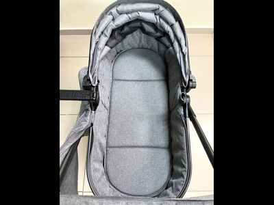 Детская коляска 3 в 1 Lovamama V9 Серый