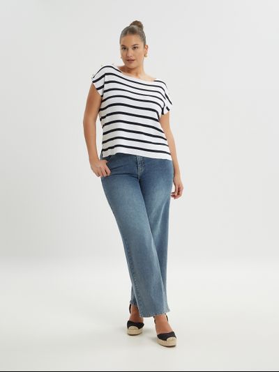 Топ летний вязанный белый в тёмно-синюю полоску