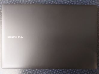 ASUS VivoBook 18 M1807HA-S8091 ( 18.0  WUXGA IPS 144HZ Ryzen 7 260 AMD Radeon 780M 16Gb 1024Gb SSD )