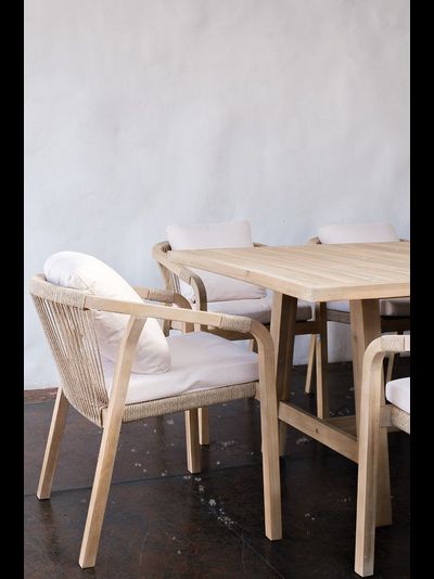 Обеденная группа из массива акации Rimini XL