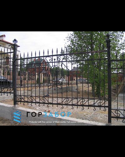 Кованый забор для частного дома KZ1504