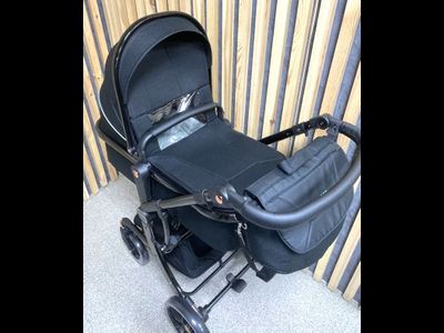 Детская коляска 3 в 1 Luxmom 601A Черный