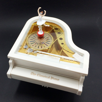 Музыкальная шкатулка Рояль с танцующей балериной, 16х15х9 см