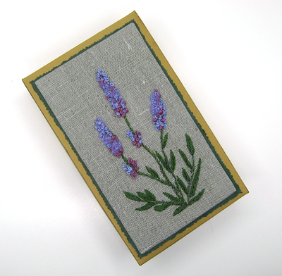 Подарочная коробочка с вышивкой "Лаванда"