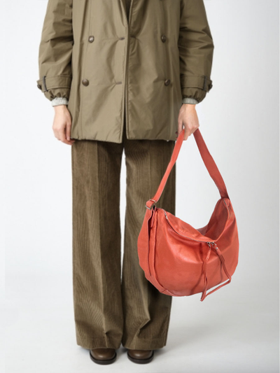 (АРТИКУЛ: 10071/1) СУМКА БОЛЬШАЯ, НАТУРАЛЬНАЯ КОЖА, ЯРКО-ОРАНЖЕВАЯ, ШИРОКИЙ РЕМЕНЬ ЧЕРЕЗ ПЛЕЧО