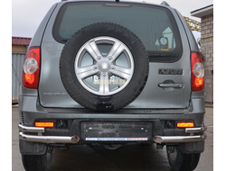 Защита заднего бампера уголки двойные d53/42 для Chevrolet Niva (2010)