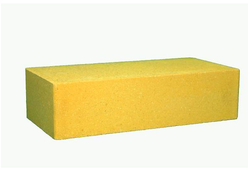 Кирпич гиперпрессованный гладкий лимонный М250