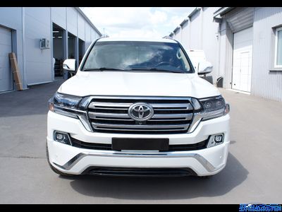 Передний обвес Land Cruiser 200 Executive White белый