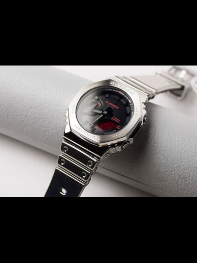 Часы Casio G-Shock GM-2100YRA-8A