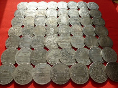 55 настольных памятных царских медалей диаметром 50-55 мм, без повторов! Копии высшего качества!