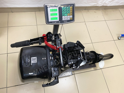 Лодочный мотор TOYAMA F9.8BMS на весах