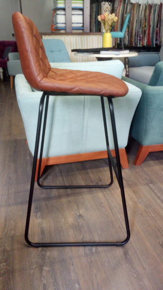 Барный стул Алия коричневая экокожа на метал.основании черного цвета