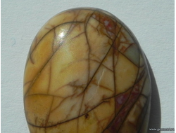 Кабошон — яшма. Россия. 24*17*5мм