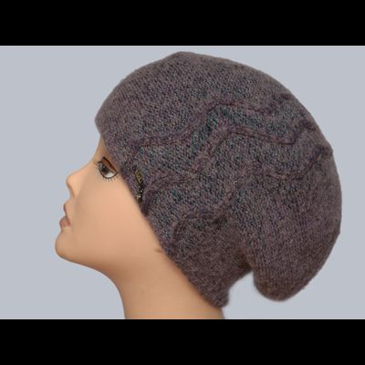 Вязаный итальянский женский берет брусничного цвета Vizio 5848 фото