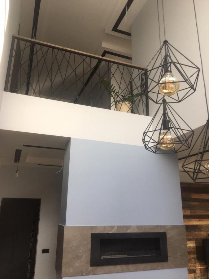 Стильные перила для лестницы из металлического прутка. Перила в стиле ...