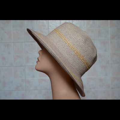 Шляпа сиреневая женская Италия Стефания Майороли