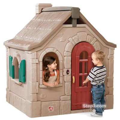Игровой пластиковый домик Step 2-«Сказочный коттедж»