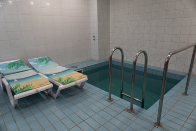 Аренда с ПЯТНИЦЫ 17:00 по ПОНЕДЕЛЬНИК 09:00 — 2 000 руб/ 1 час, номер сдается минимум 2 часа