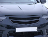 Планка в решетку радиатора Sport для Honda Accord 2011-