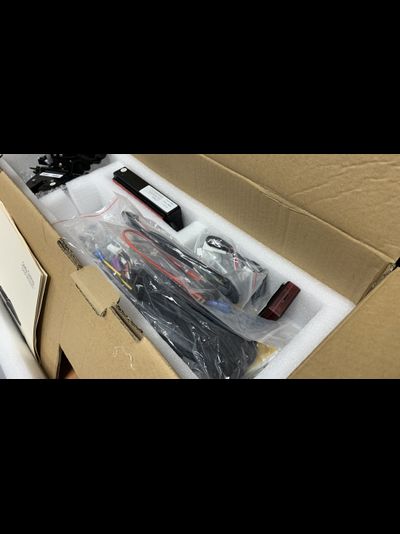 Geely Coolray Электроподъемник крышки багажника