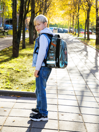 Школьный ранец Hummingbird T123