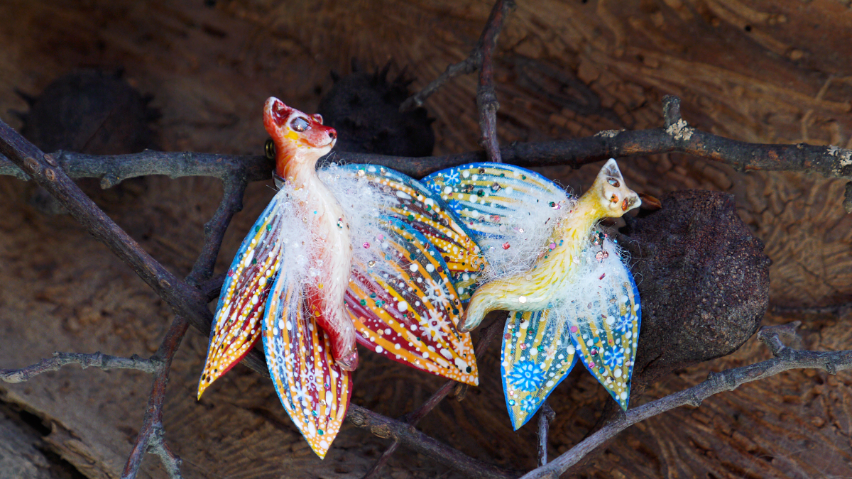 Кралатая бабочка-лиса, миниатюрный кулон-подвеска ручной работы. Купить необычный подарок девушке