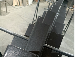 Одинарный на цельной балке с опорой на листе