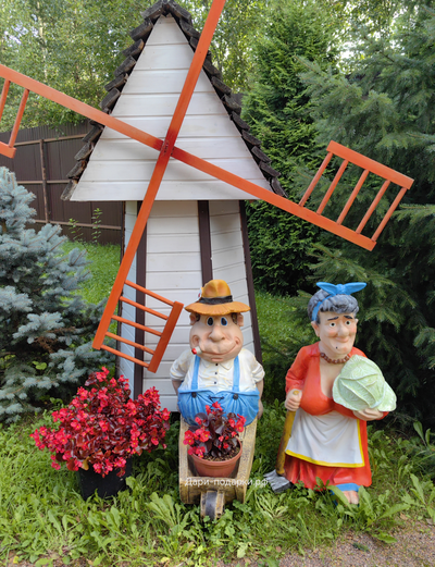 Дачница с капустой 85*50 см   7кг   полистоун Россия 6949/012095*