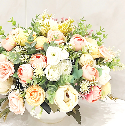 Композиция из искусственных цветов в подарок № М030/Купить на сайте АОАБУКЕТ в России
