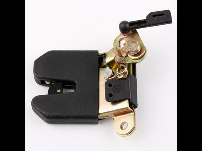 Замок двери багажника Volkswagen Passat B5