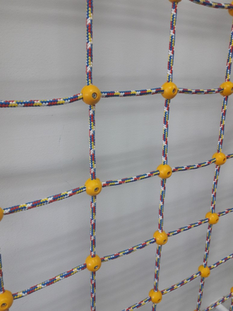 Дополнительная стойка к пристенному ДСК с сеткой для лазания