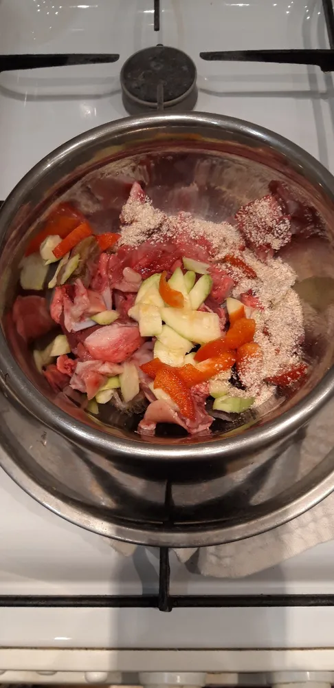 Хозяйка Светлана: "Спасибо за мясо,Эсенька довольна 