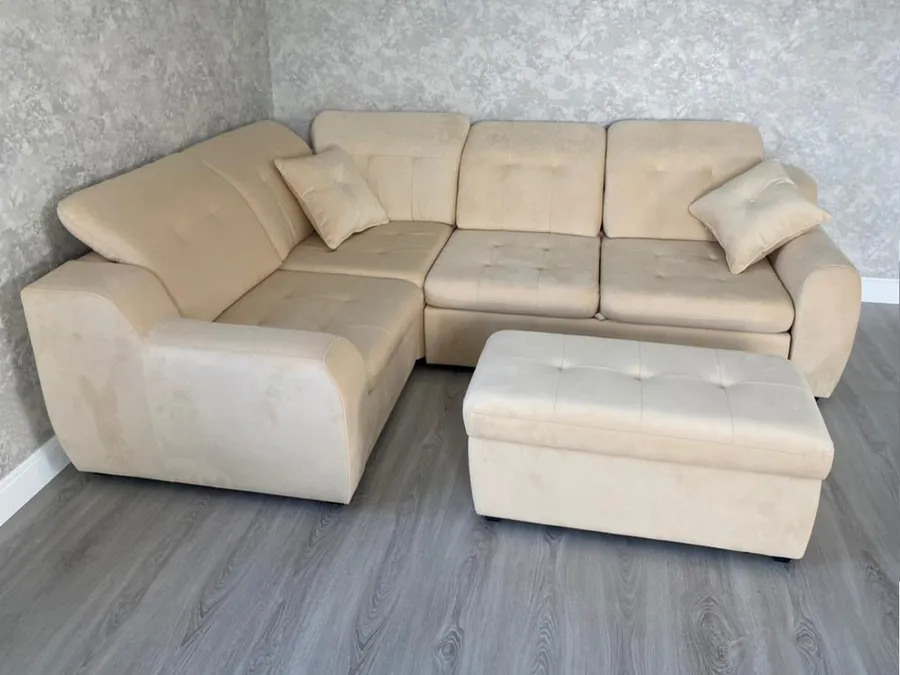 Диван в обивке "Imperia".