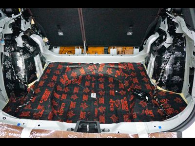 Шумоизоляция Geely Monjaro