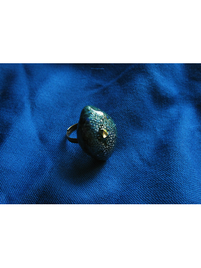 Морское кольцо &quot;Капля Крыма&quot; с салатовым кристаллом