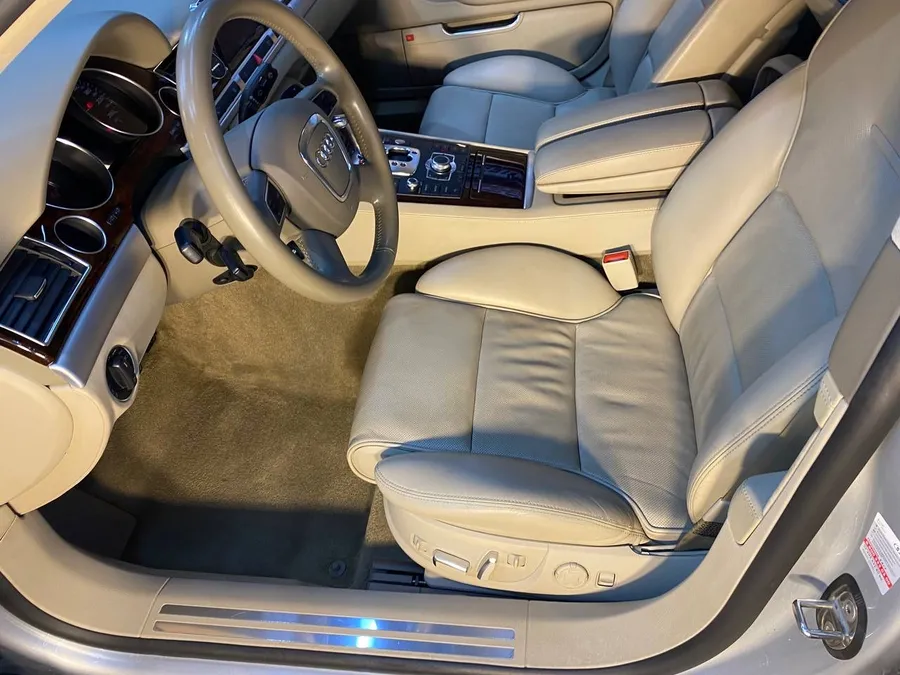 химчистка салона, керамика кожи салона