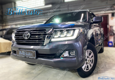 Рестайлинг Toyota Land Cruiser 200 07-15 стиль 21 + фары стиль LC300