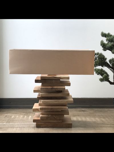 Лампа настольная из дуба