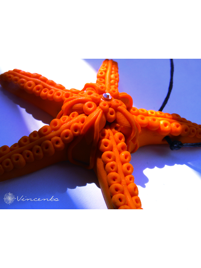 Кулон с яркой морской звездой &quot;Asteroidea&quot;