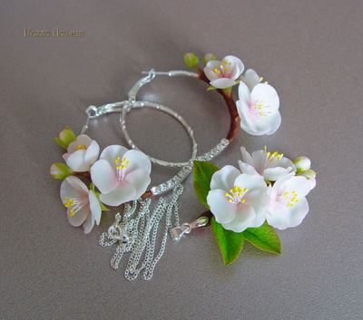 Комплект "Нежно-розовая яблоня". Цветы из полимерной глины.