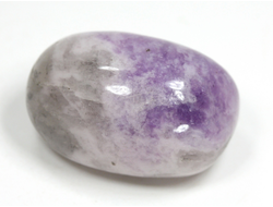 Лепидолит сиреневый, галтовка, Бразилия (30*21*17 мм, 19 г) №35172