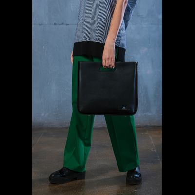 BLUFFER 2205 Черный