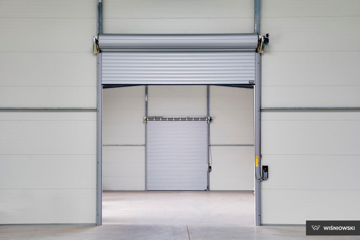 proizvodstvo promyishlennyih vorot skladnogo tipa-sdvizhnyie vorota na sklad